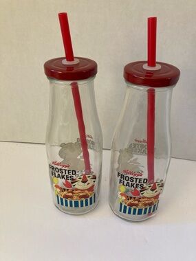 Kelloggs Frosted Flakes Tony the Tiger Glass Drinking Bottle Set of 2